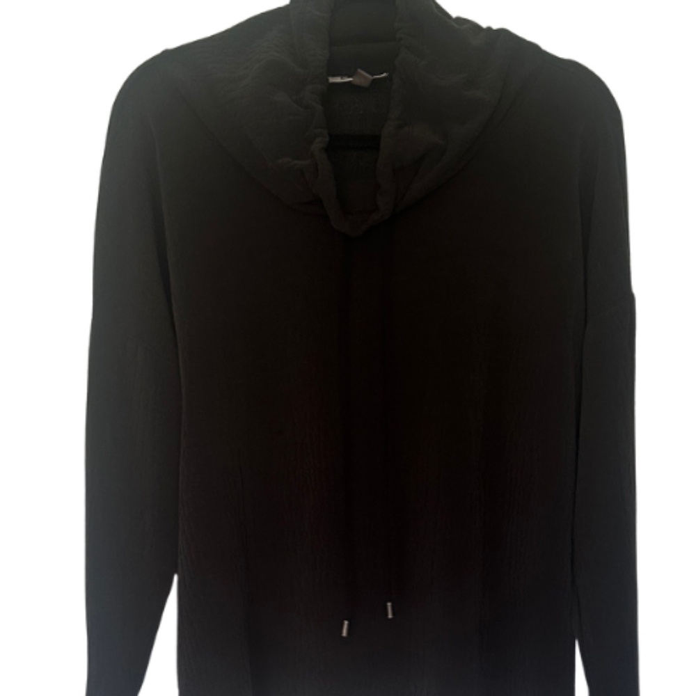 Cable & Gauge Black Turtleneck top